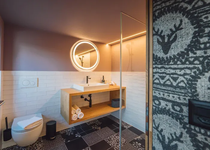 瓦利斯尔坎尼酒店 酒店