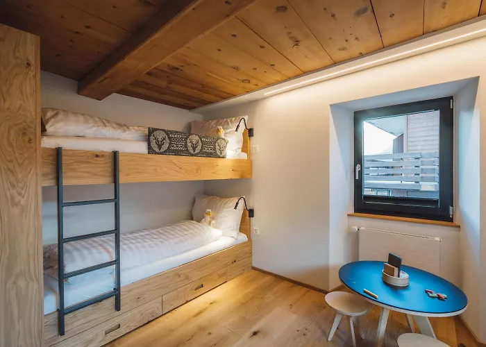 瓦利斯尔坎尼酒店 3* 格雷兴