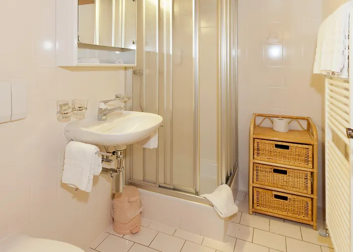 瓦利斯尔坎尼酒店